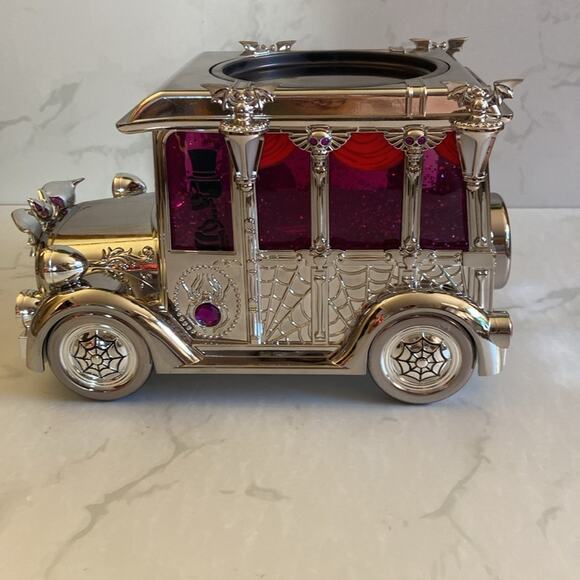 Bath & Body Works Hearse Halloween 2024 3 Wick Candle Holder Water Globe Decor - Picture 4 of 8